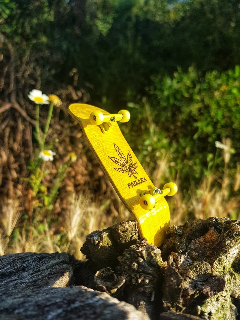 Basic Fingerboard - 4:20 blaze it GOLD