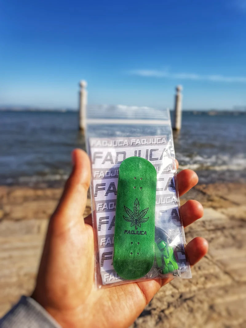 Basic Fingerboard - 4:20 blaze it green